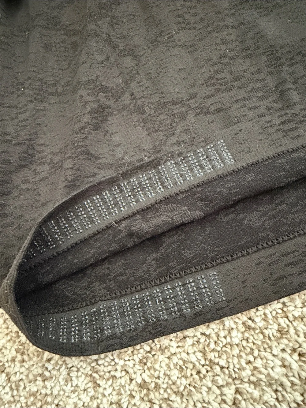 ATHLETA Long-Sleeve Printed Scoop Neck Black Shirt